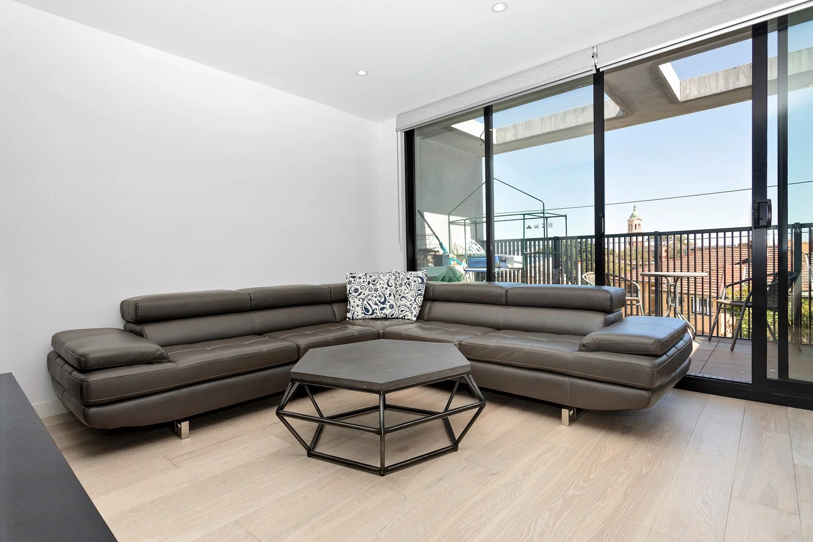 205/76 Barkly Street, St Kilda VIC 3182