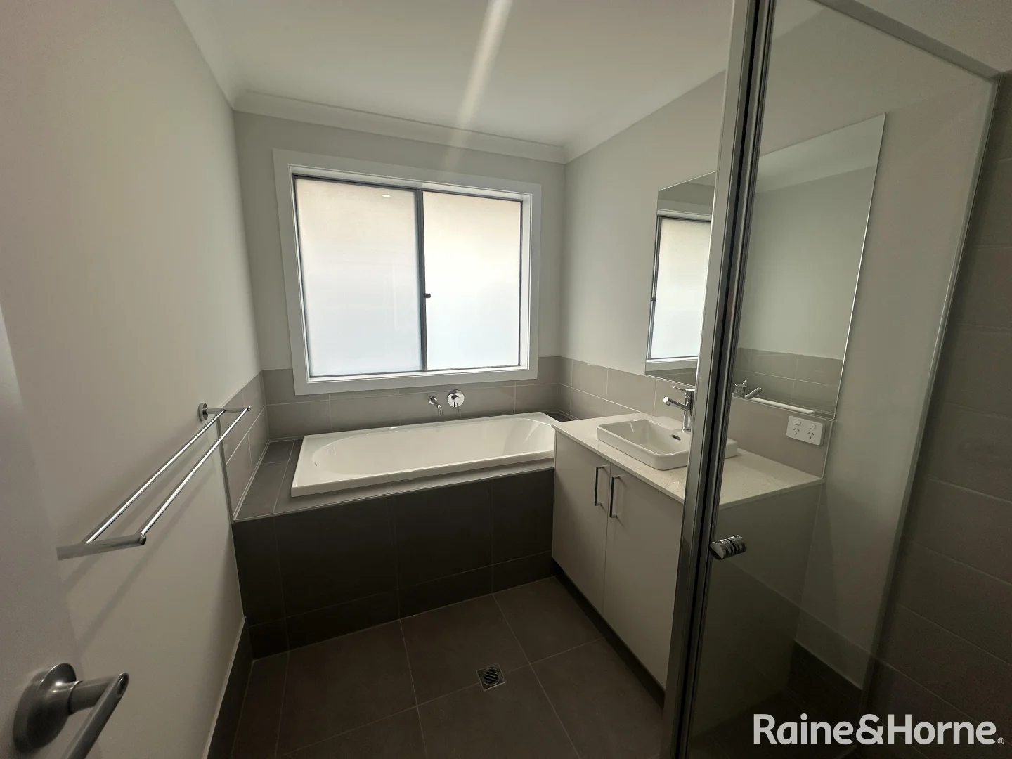 Additional image 11 of 10 Eva Place, Murray Bridge SA 5253