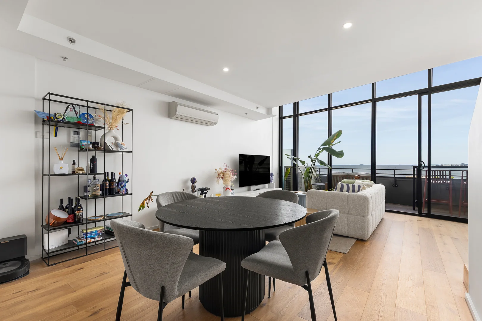 Additional image 3 of 805/55 Bay Street, Port Melbourne VIC 3207