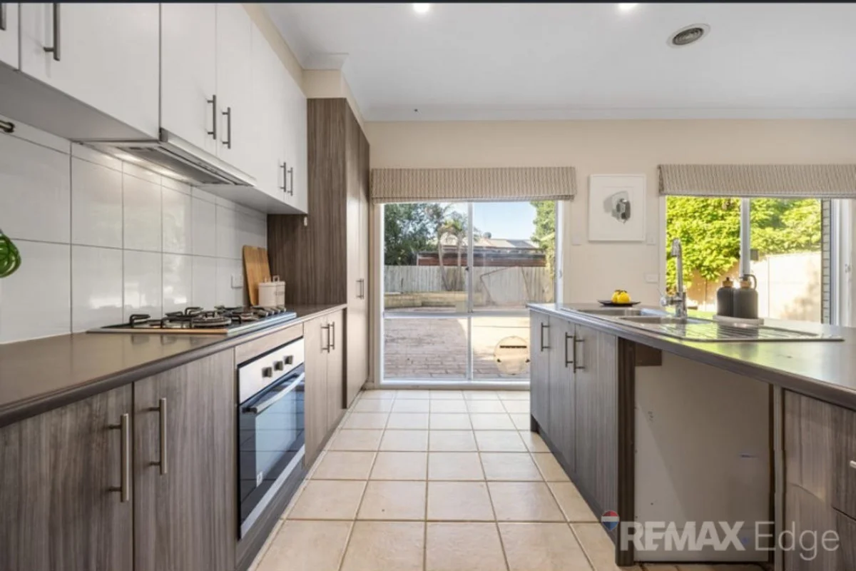 15 Central Park Avenue, Point Cook VIC 3030 photo 5