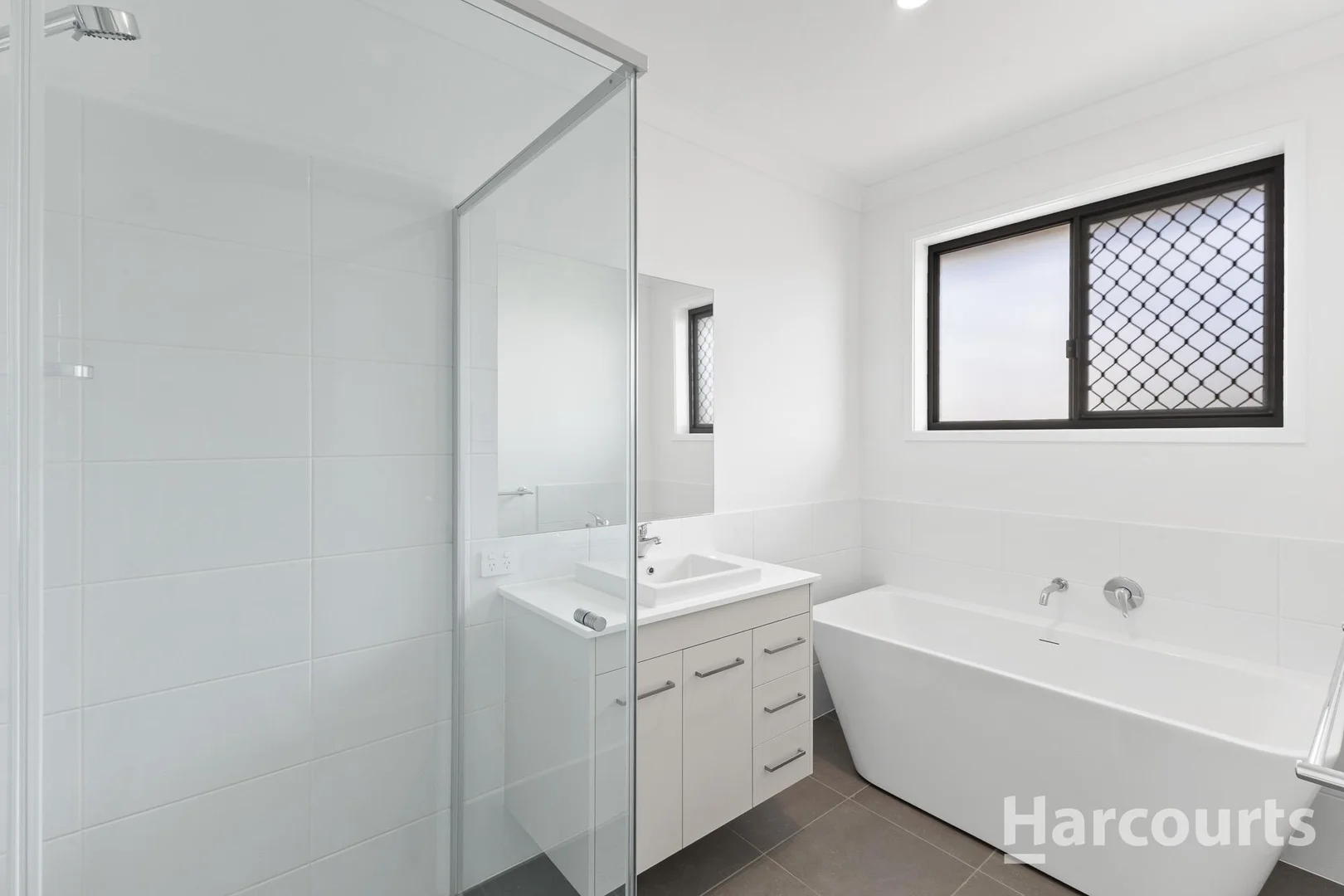 4B Gull Street, Woodgate QLD 4660 photo 3