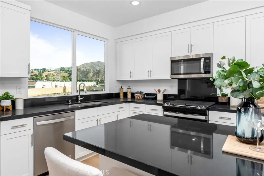 Additional image 64 of 1102 Santo Antonio Drive, Colton, CA 92324