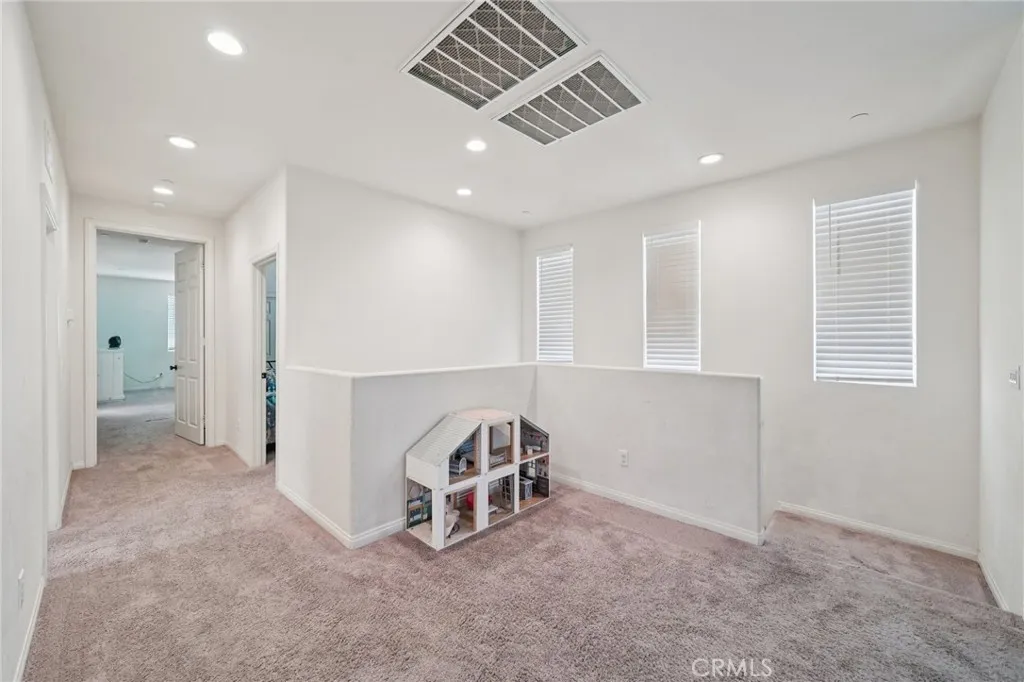 Additional image 36 of 618 S Brampton Lane, Rialto, CA 92376