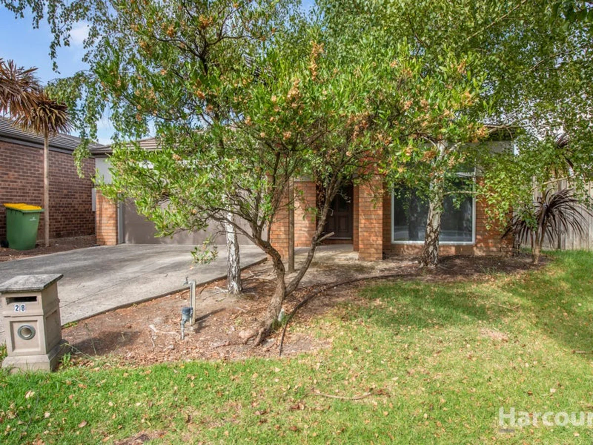 28 Algerd Way, Pakenham VIC 3810