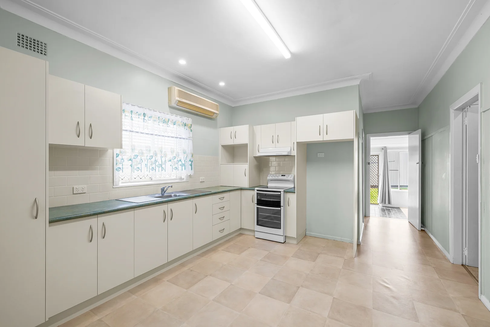 Additional image 2 of 9 Willow Street, Tamworth NSW 2340