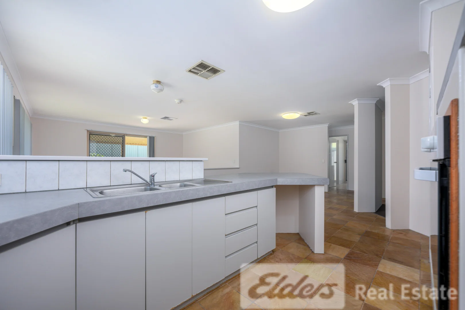 Additional image 6 of 202 Currie Street, Warnbro WA 6169