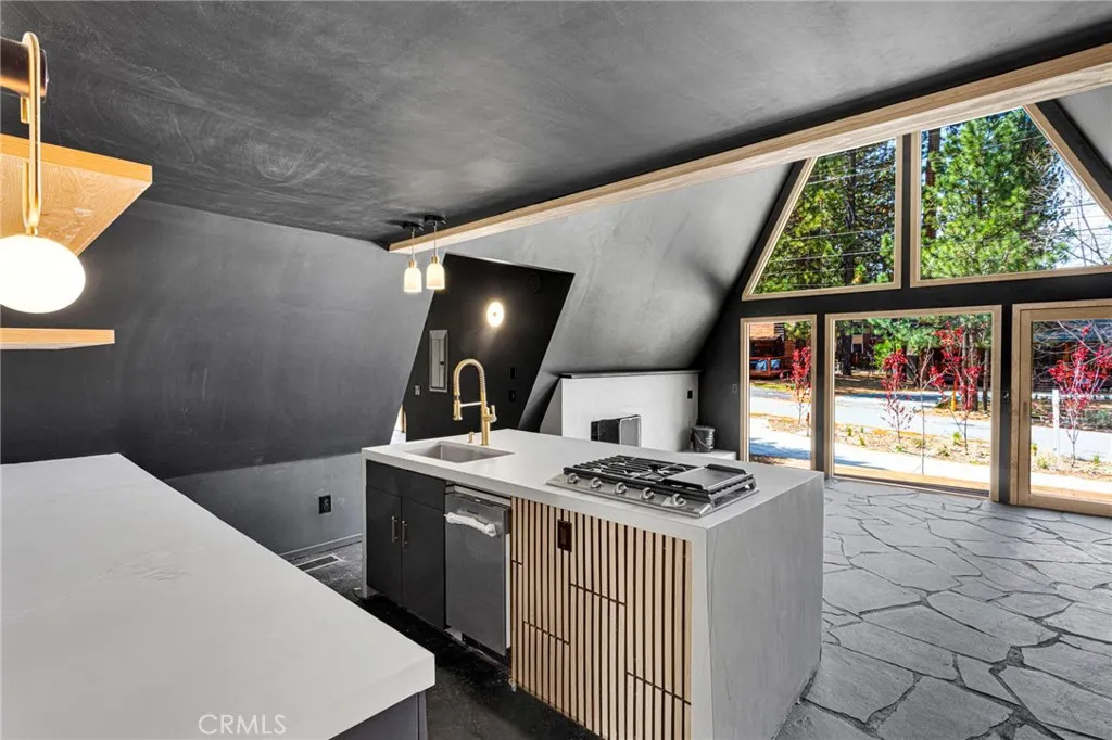 Additional image 119 of 605 Ponderosa Dr, Big Bear Lake, CA 92315