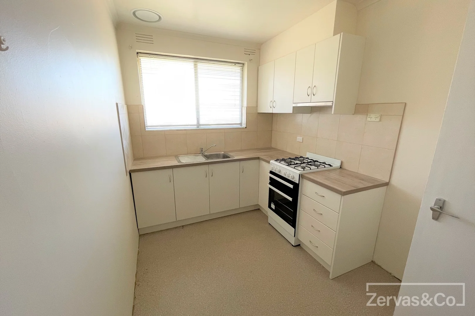 Additional image 3 of 5/48 Oakes Avenue, Clayton South VIC 3169