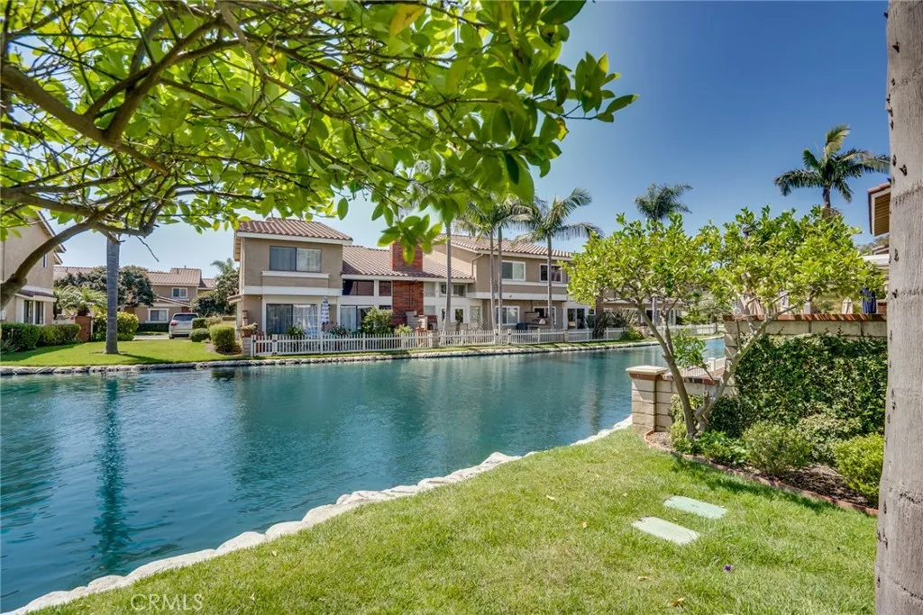 Additional image 40 of 7892 Waterfall Cir, Huntington Beach, CA 92648