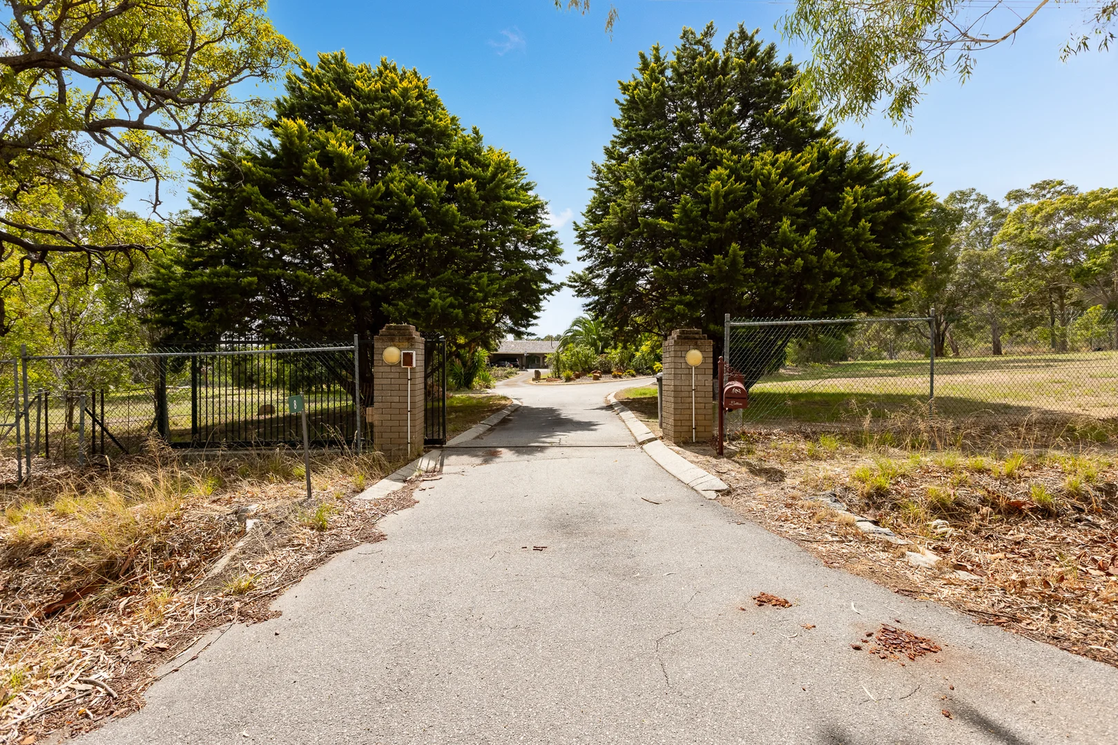 Additional image 4 of 8 Mckenize Grove, Kelmscott WA 6111