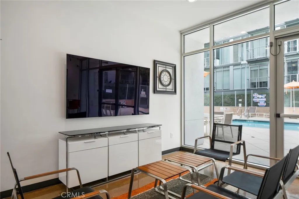Additional image 34 of 645 W 9th St #424, Los Angeles, CA 90015