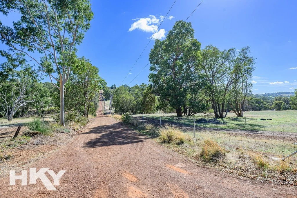 252 CREST HILL ROAD, Mooliabeenee WA 6504