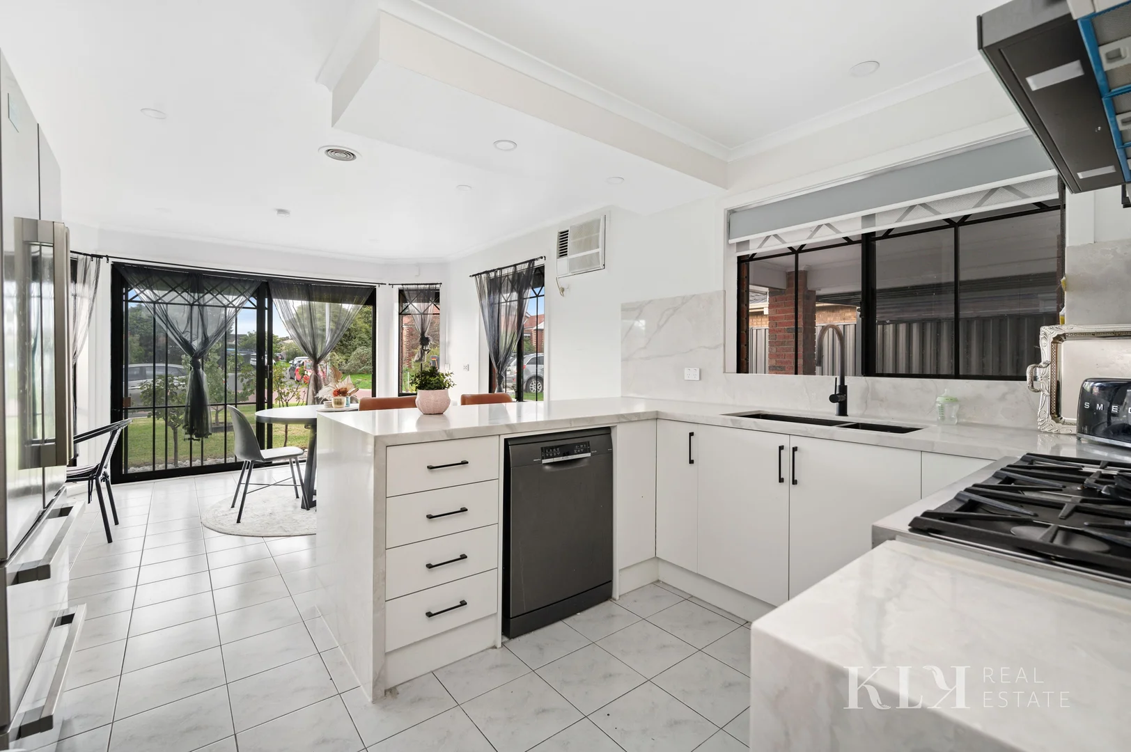 Additional image 8 of 28 Reading Close, Roxburgh Park VIC 3064