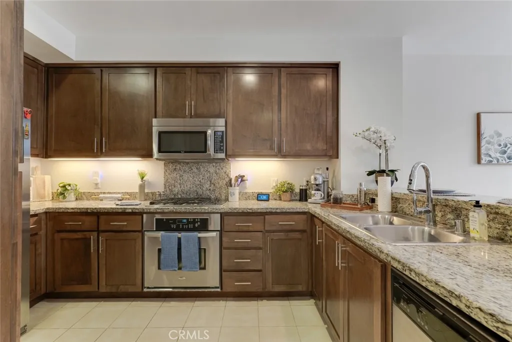 Additional image 53 of 21301 Erwin Street Unit 228, Woodland Hills, CA 91367