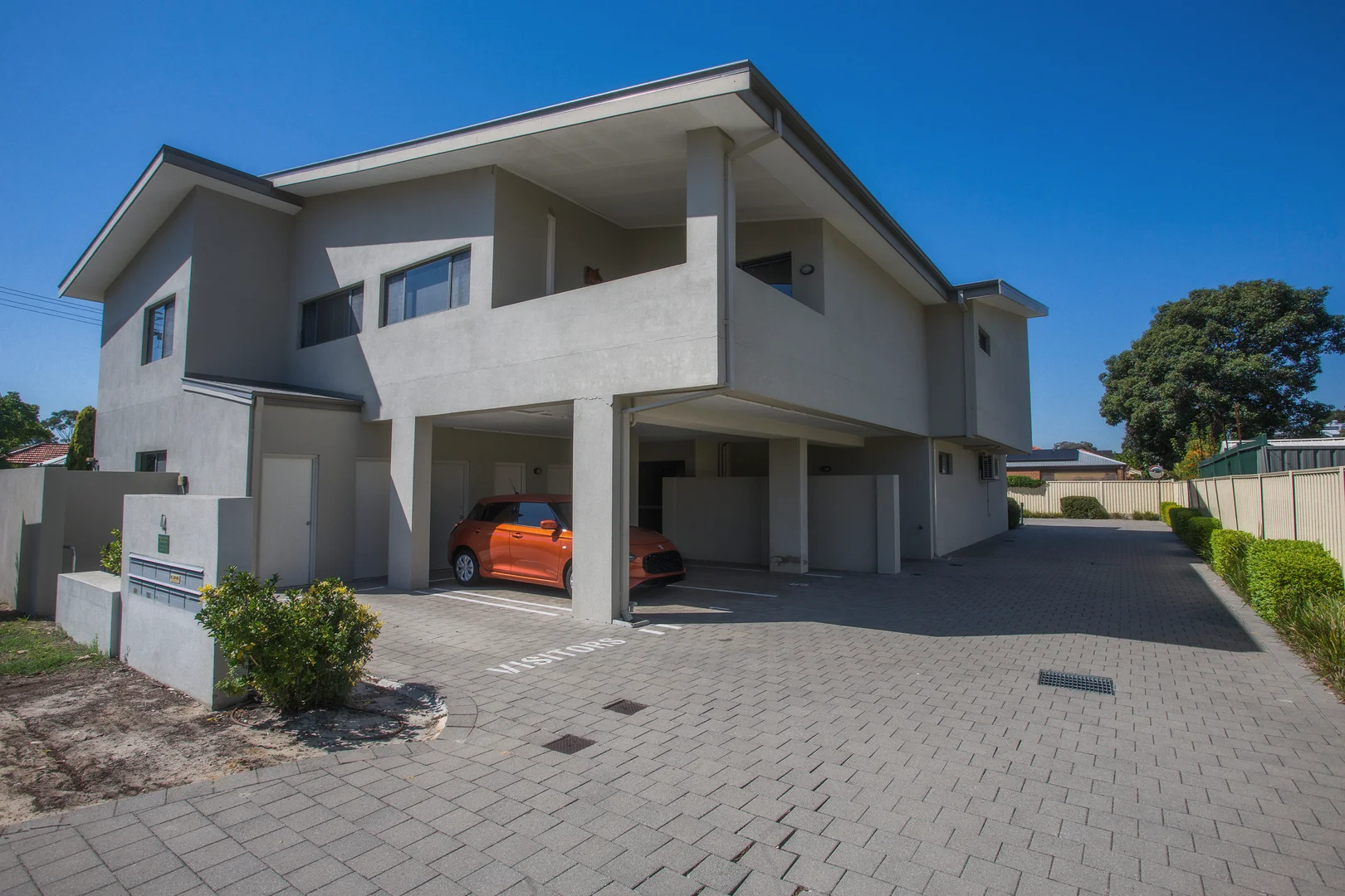4/4 Crown St, Rivervale WA 6103