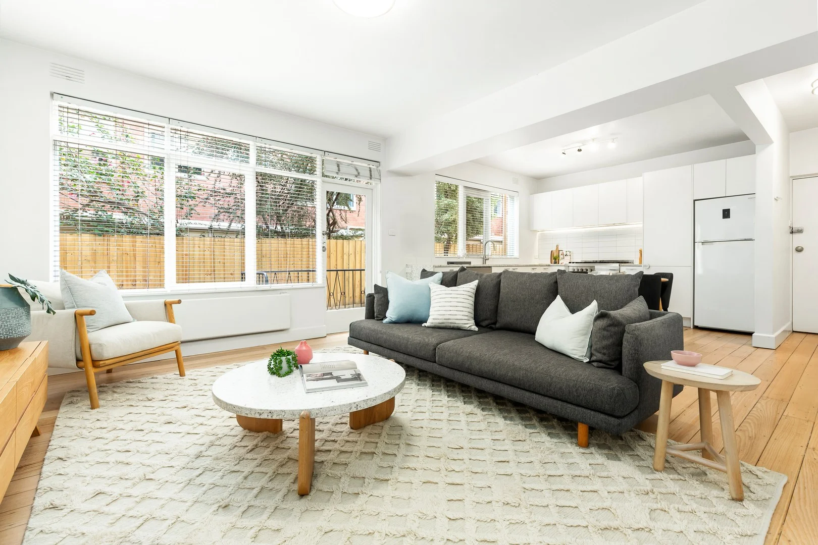 2/199 Brighton Road, Elwood VIC 3184