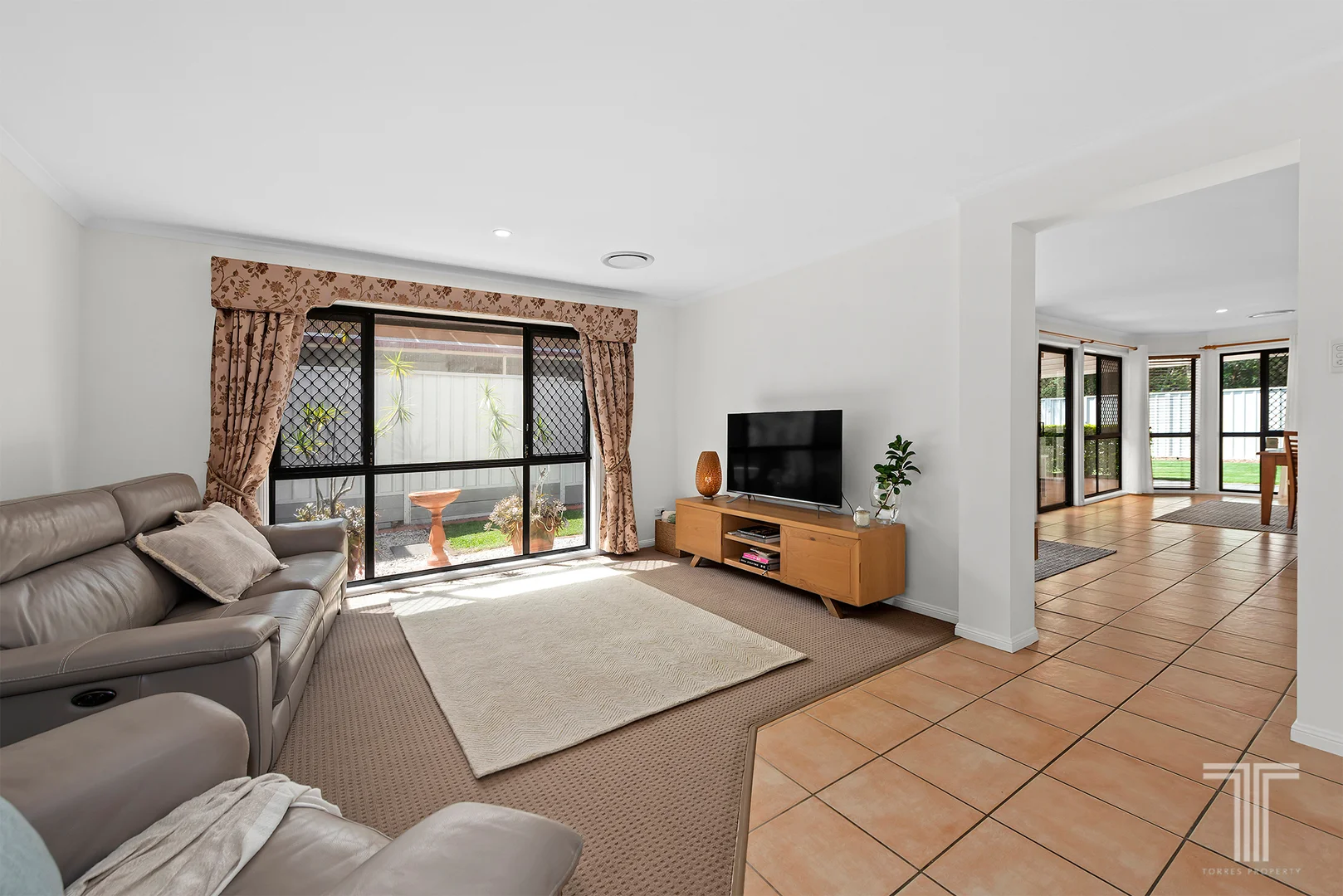 Additional image 8 of 6 Coventry Cct, Carindale QLD 4152