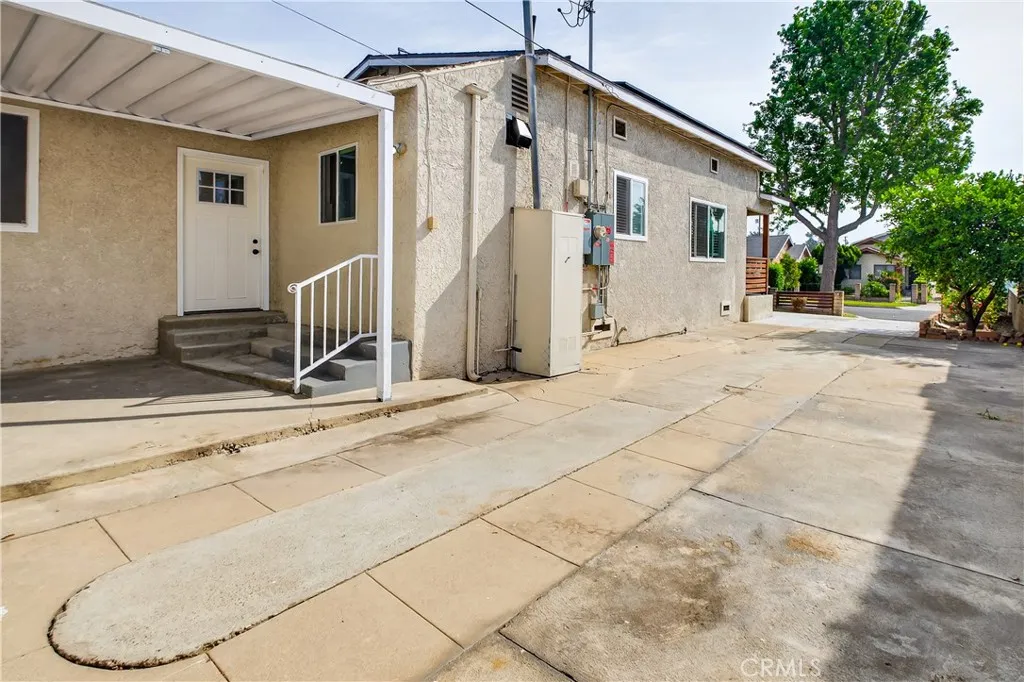 2037 S 3rd St, Alhambra, CA 91803