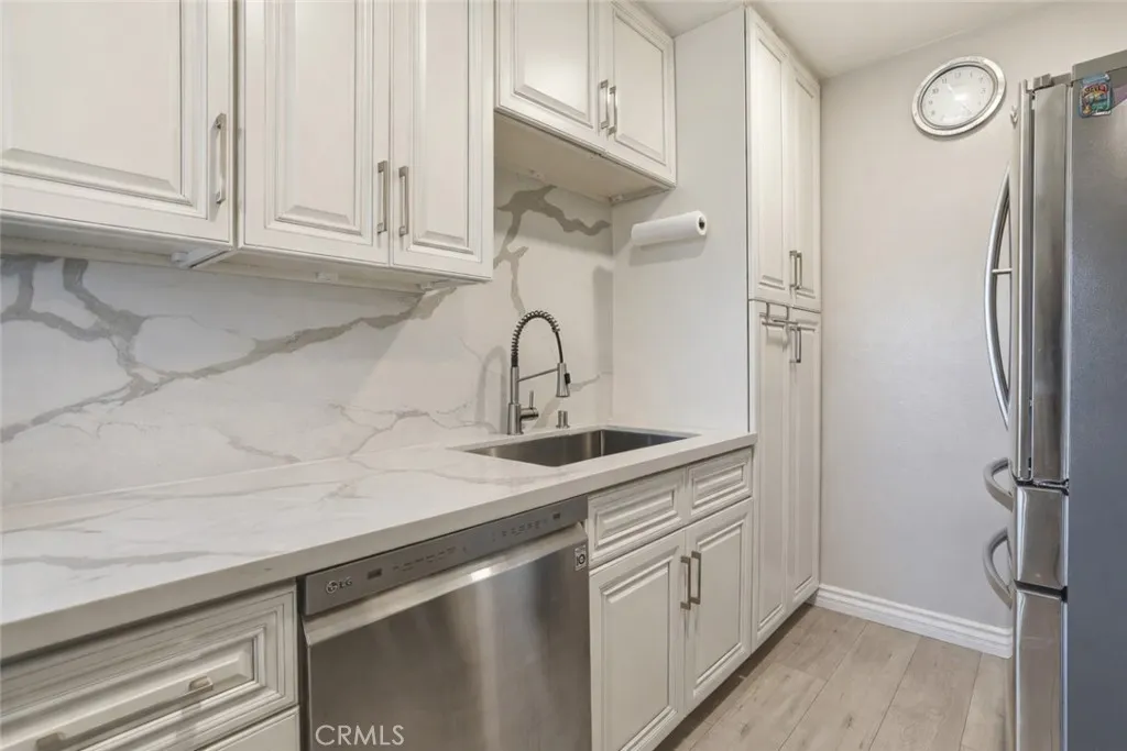 Additional image 9 of 121 Sinclair Avenue Unit 213, Glendale, CA 91206