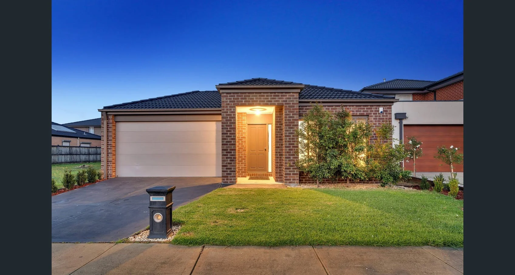 34 Pickerel Ave, Clyde North VIC 3978