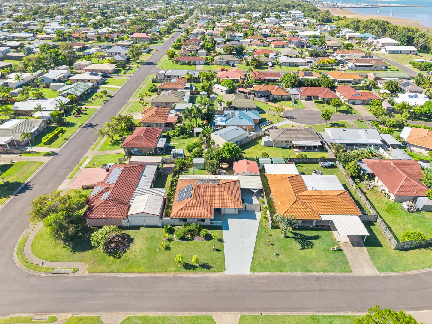 Additional image 21 of 39 Foreshore Drive, Urangan QLD 4655