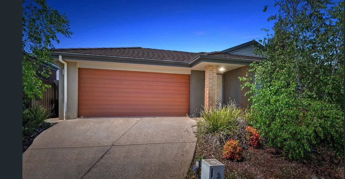 2 Alabaster Avenue, Cobblebank VIC 3338