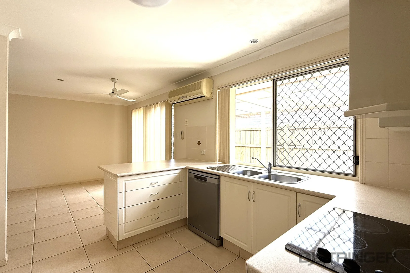 Additional image 3 of 1/8 Macquarie Street, Banora Point NSW 2486