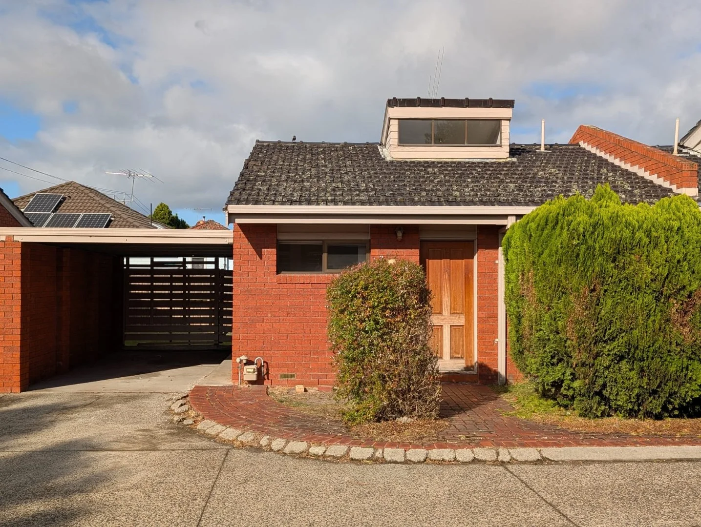 2/93-95 Clayton Road, Oakleigh East VIC 3166