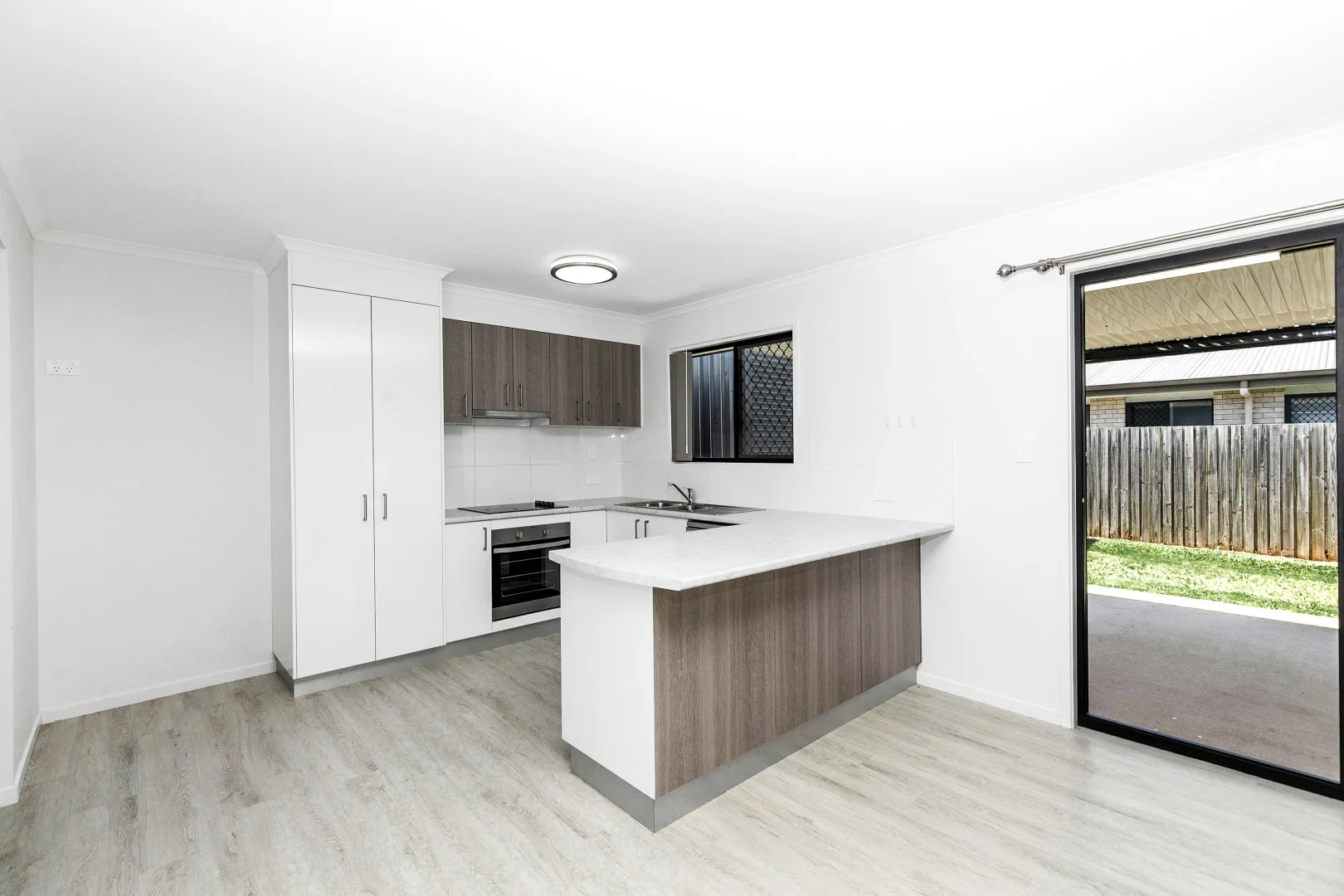Additional image 8 of 24 Larissa Way, Urangan QLD 4655