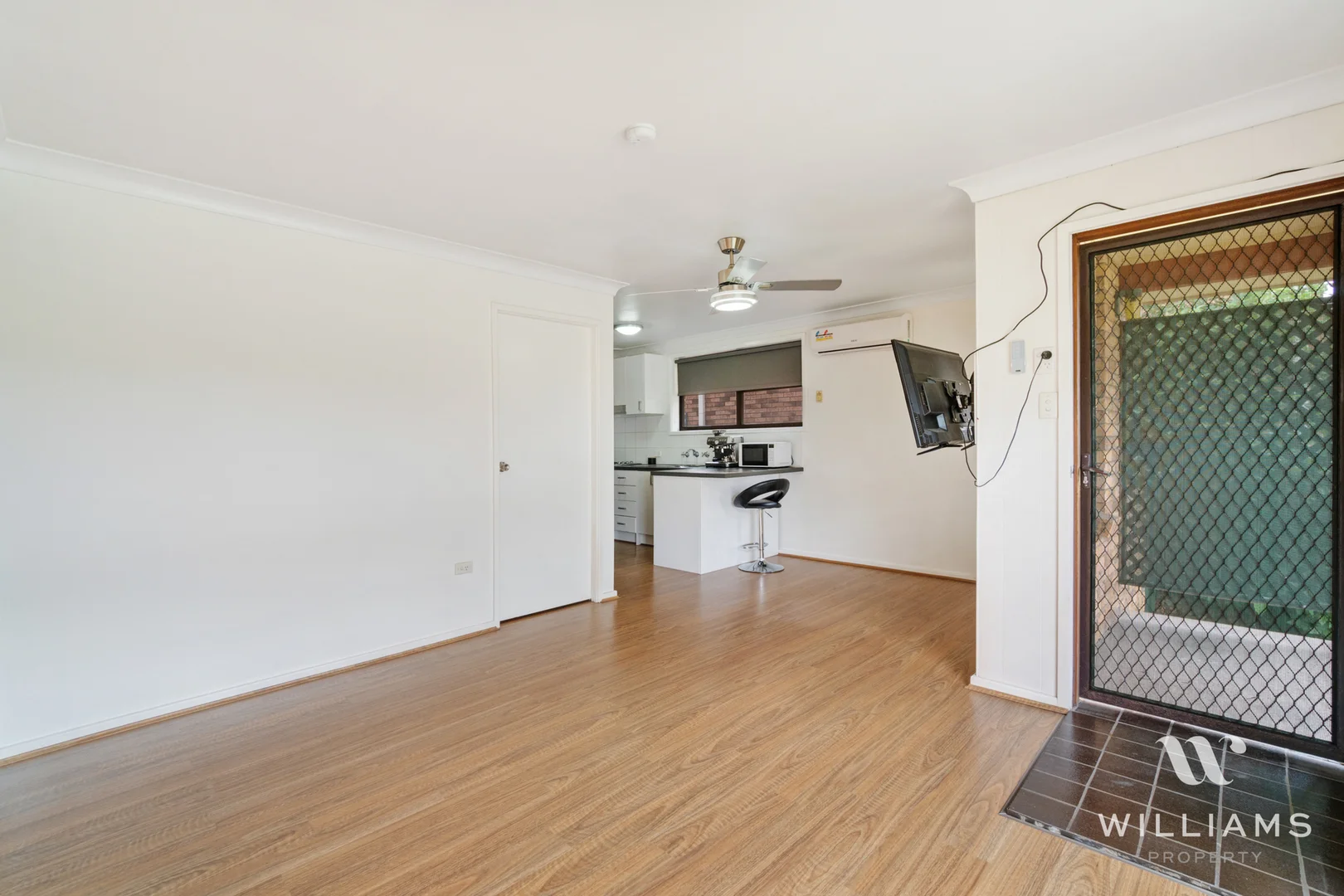 Additional image 3 of 2/88 Blaxland Avenue, Singleton NSW 2330