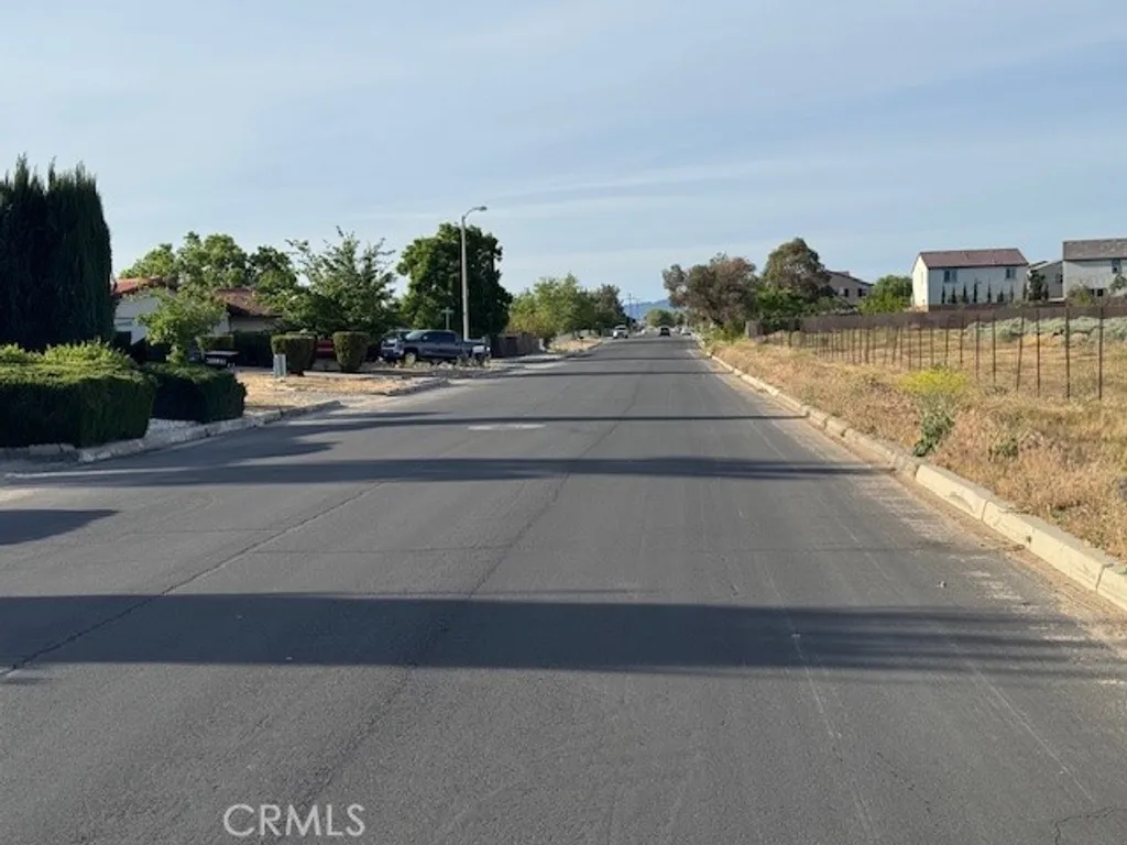 Additional image 40 of 10333 Tamarisk Avenue, Hesperia, CA 92345