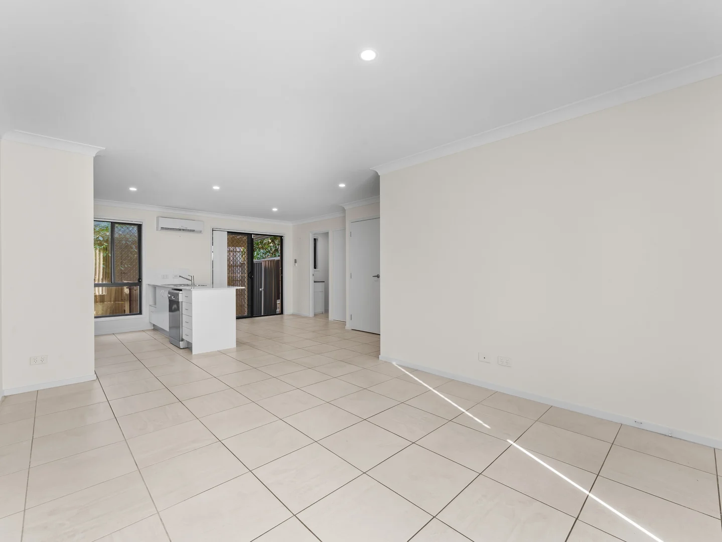 Additional image 4 of 14/8-12 Wattlebrush Court, Park Ridge QLD 4125