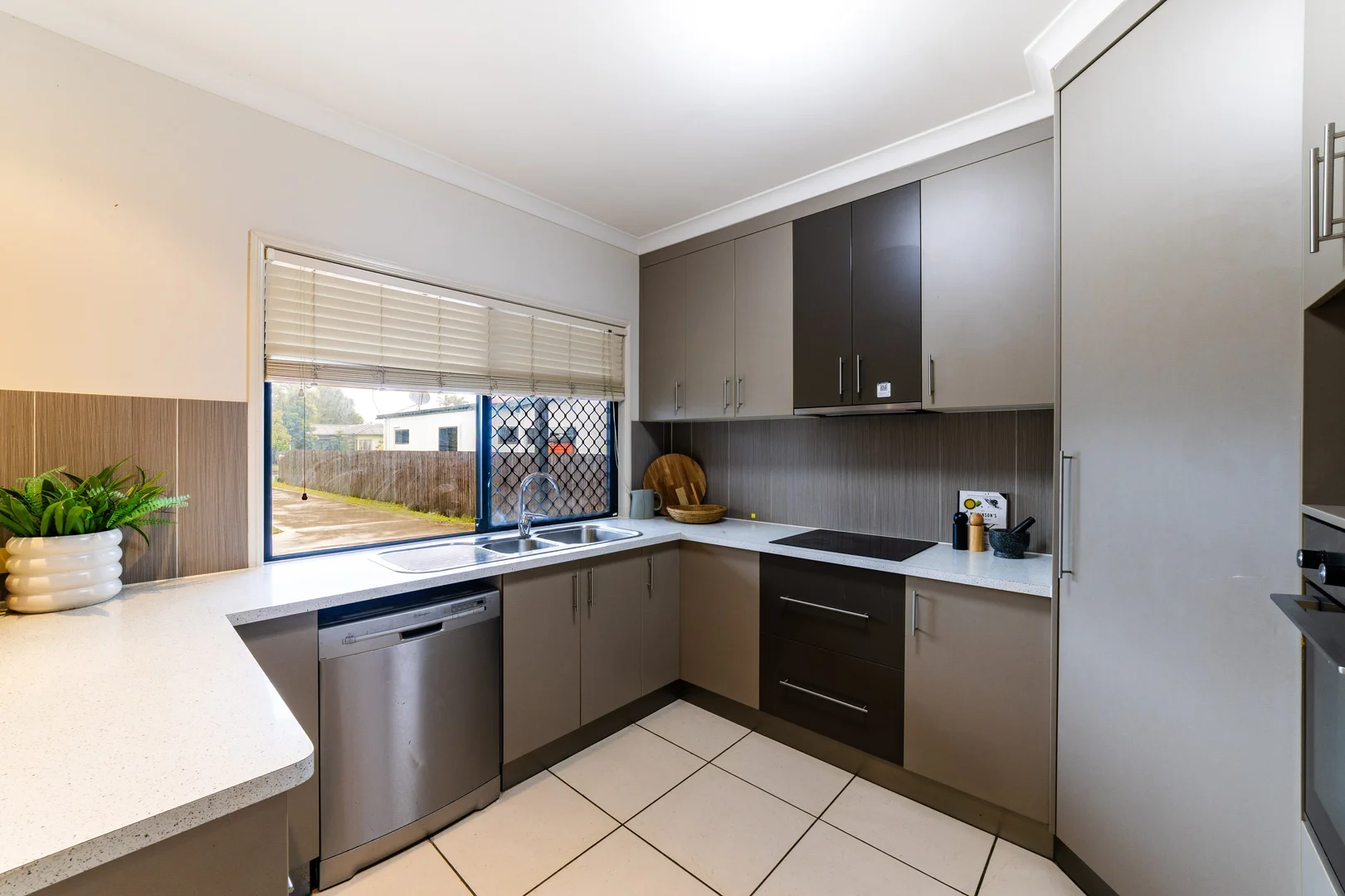 Additional image 5 of 2/30 Pratt Street, South Mackay QLD 4740