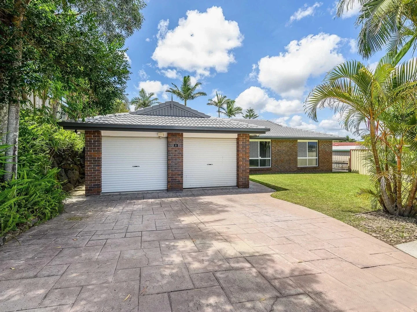 3 Crestridge Crescent, Oxenford QLD 4210