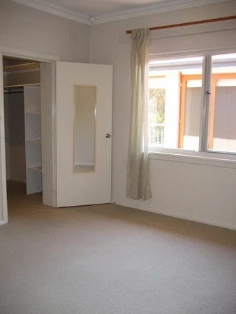 Limestone Avenue, Braddon ACT 2612 photo 5