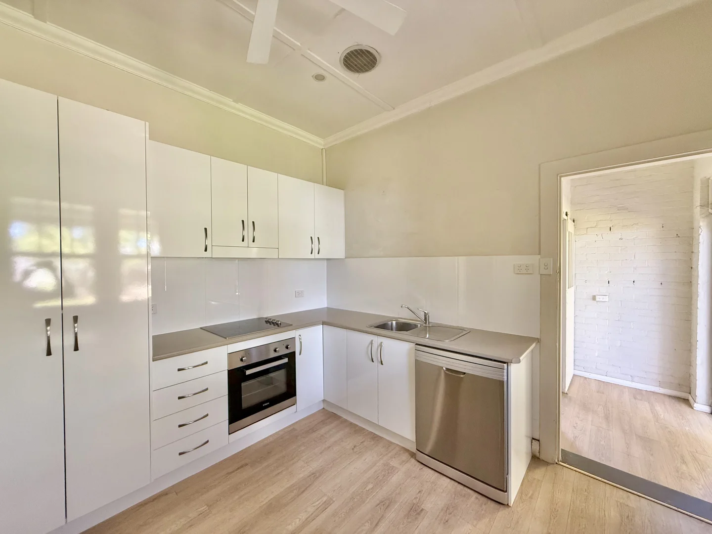 Additional image 3 of 18 Boorowa Street, Young NSW 2594