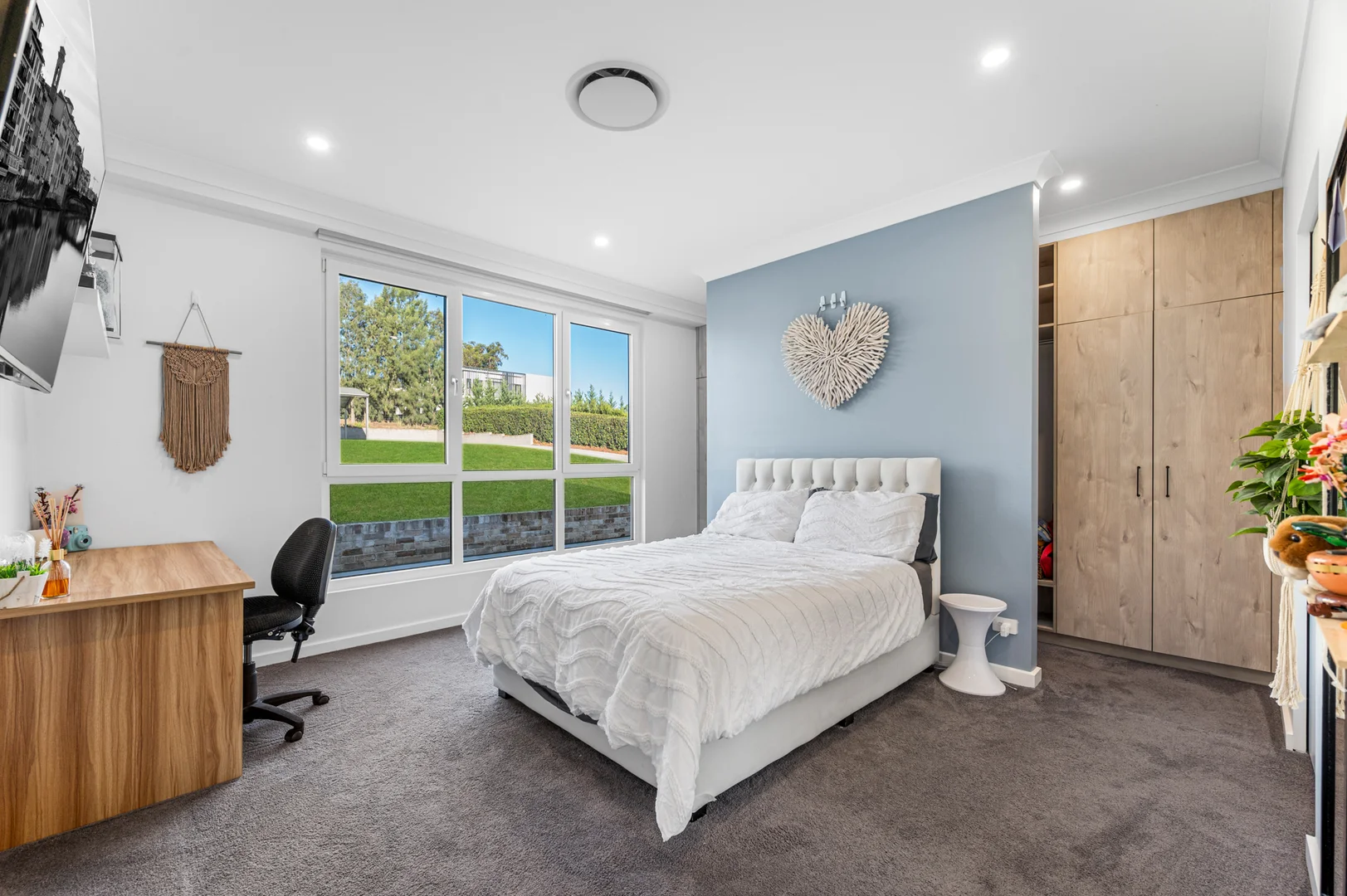 Additional image 19 of 3 Stimpson Crescent, Grasmere NSW 2570