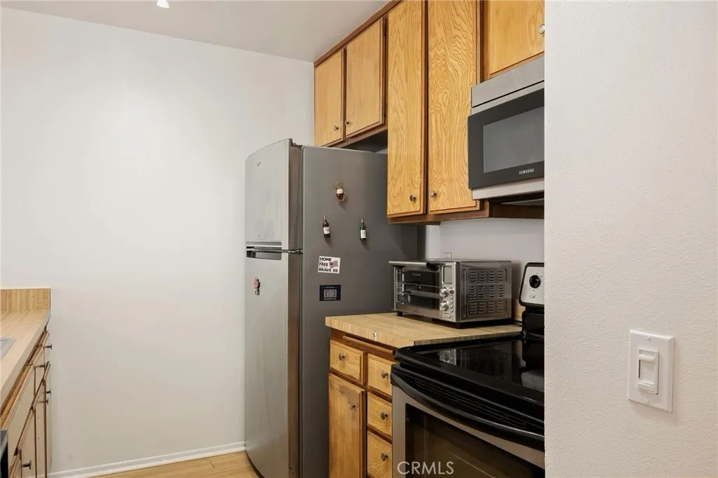 Additional image 11 of 20930 Parthenia St, Canoga Park, CA 91304