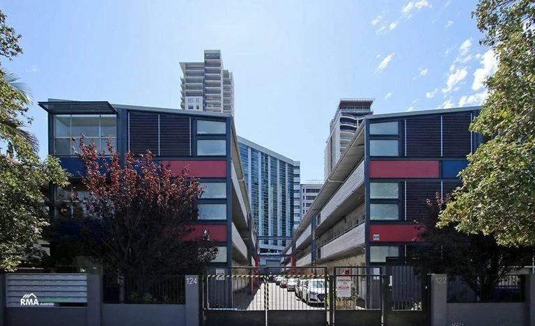 6/124 Terrace Road, Perth WA 6000