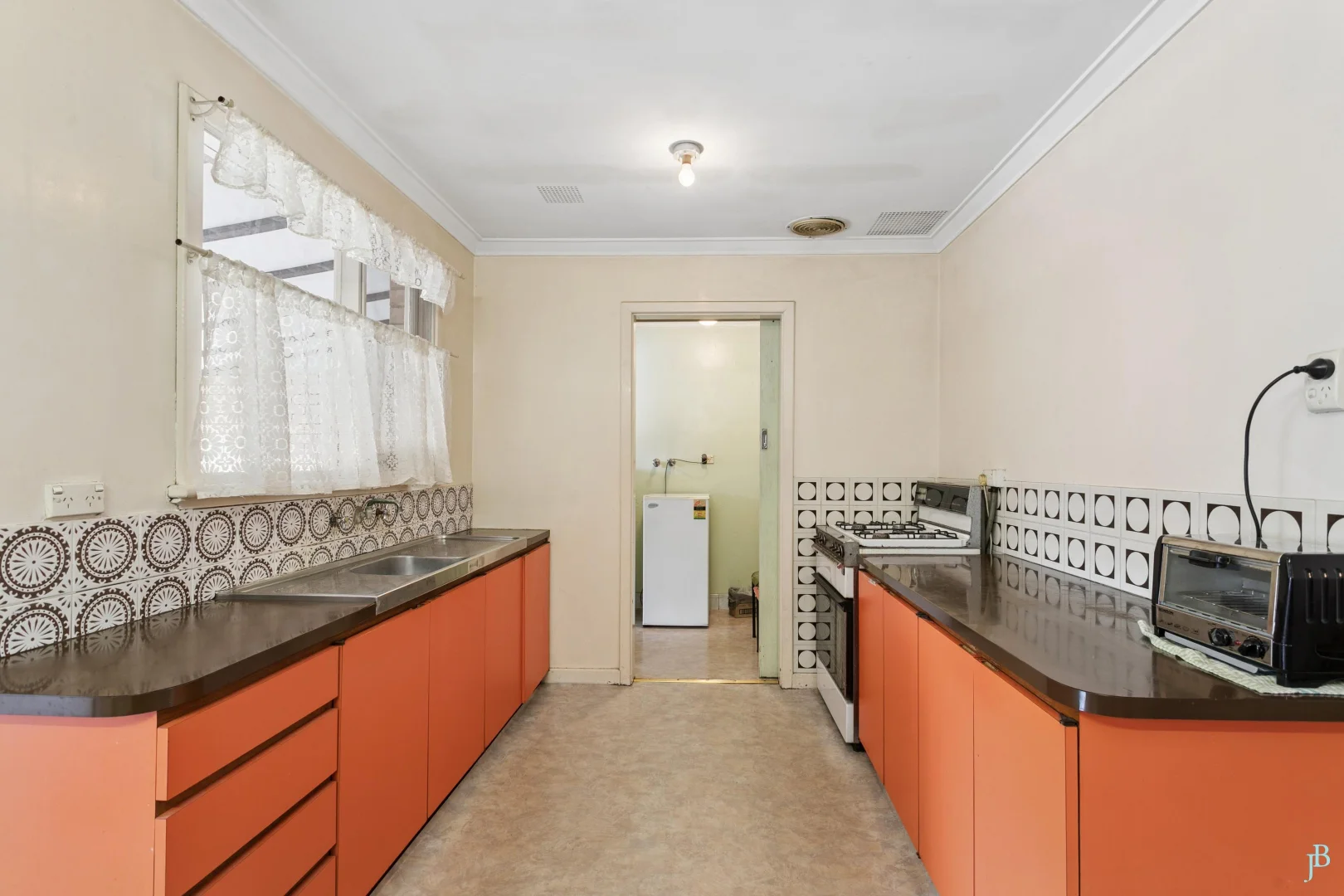 Additional image 5 of 427 Belmont Avenue, Cloverdale WA 6105