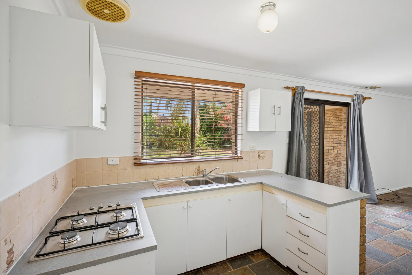 Additional image 7 of 25 Swanley Street, Marangaroo WA 6064