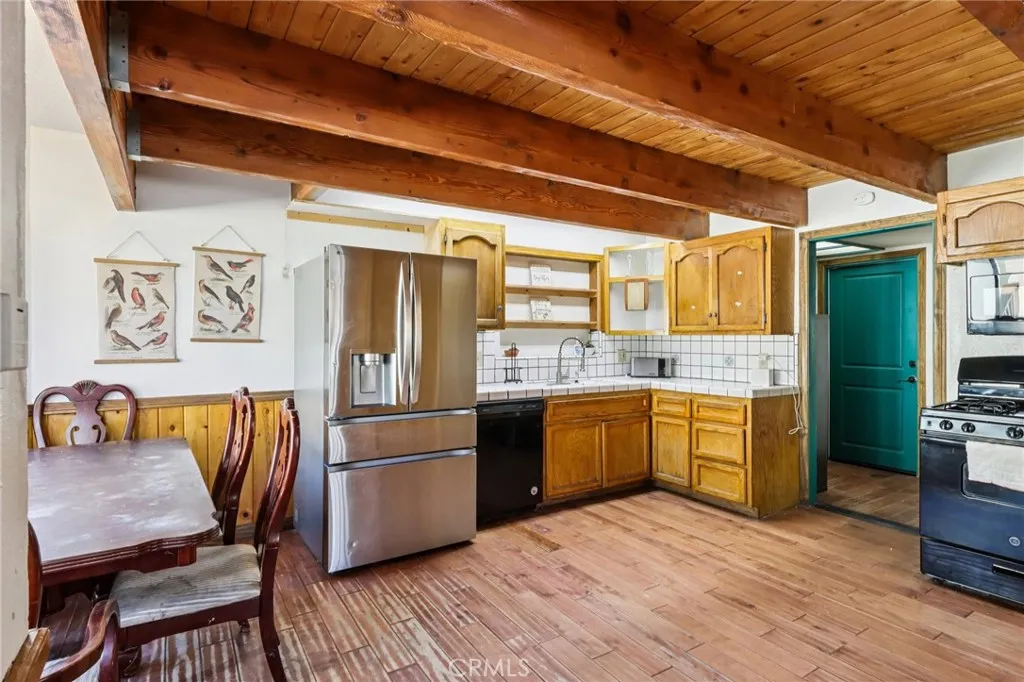 Additional image 28 of 105 E Meadow Lane, Big Bear City, CA 92314