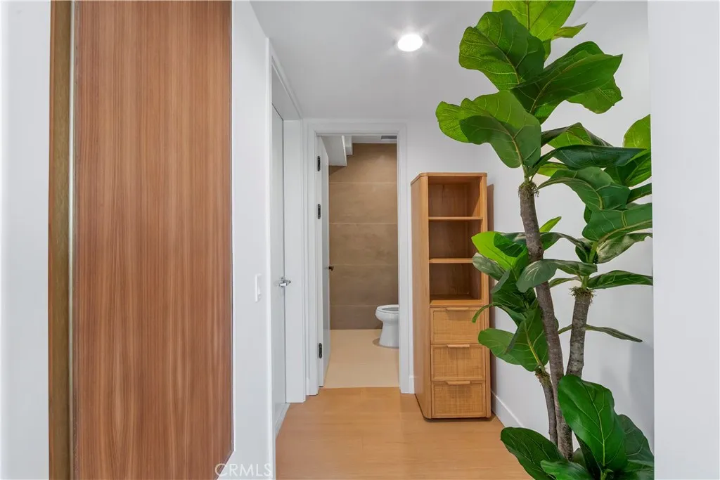 Additional image 13 of 853 Oak St, Costa Mesa, CA 92627