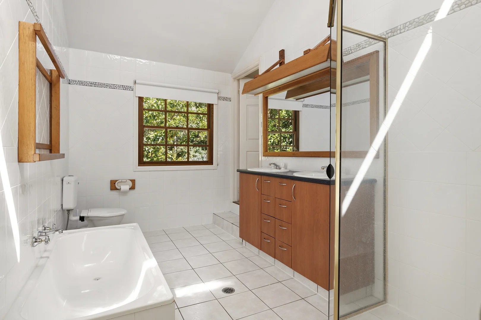 Additional image 11 of 13-15 Lombok Court, Tamborine Mountain QLD 4272