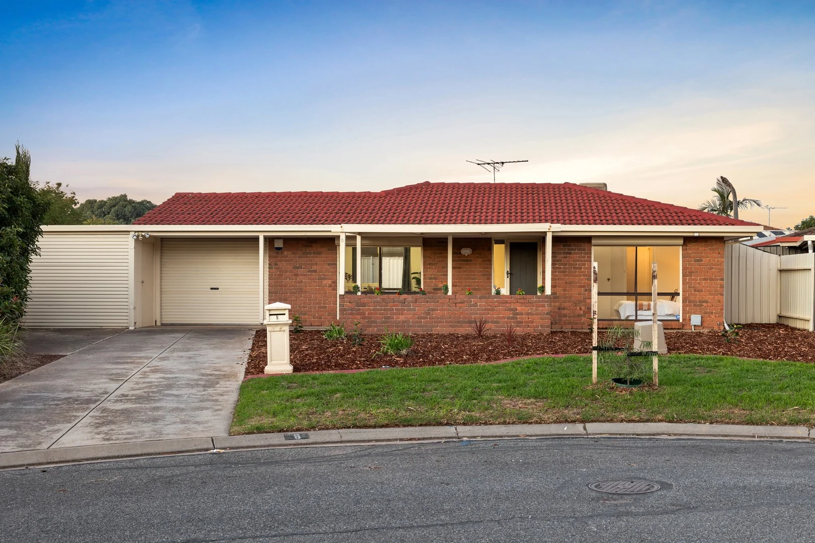 5 Border Court, Paralowie SA 5108