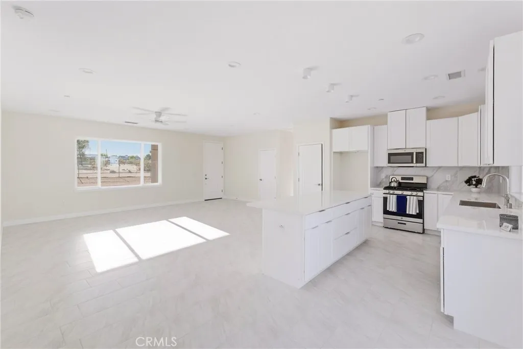 Additional image 9 of 15192 Barbara, Apple Valley, CA 92307