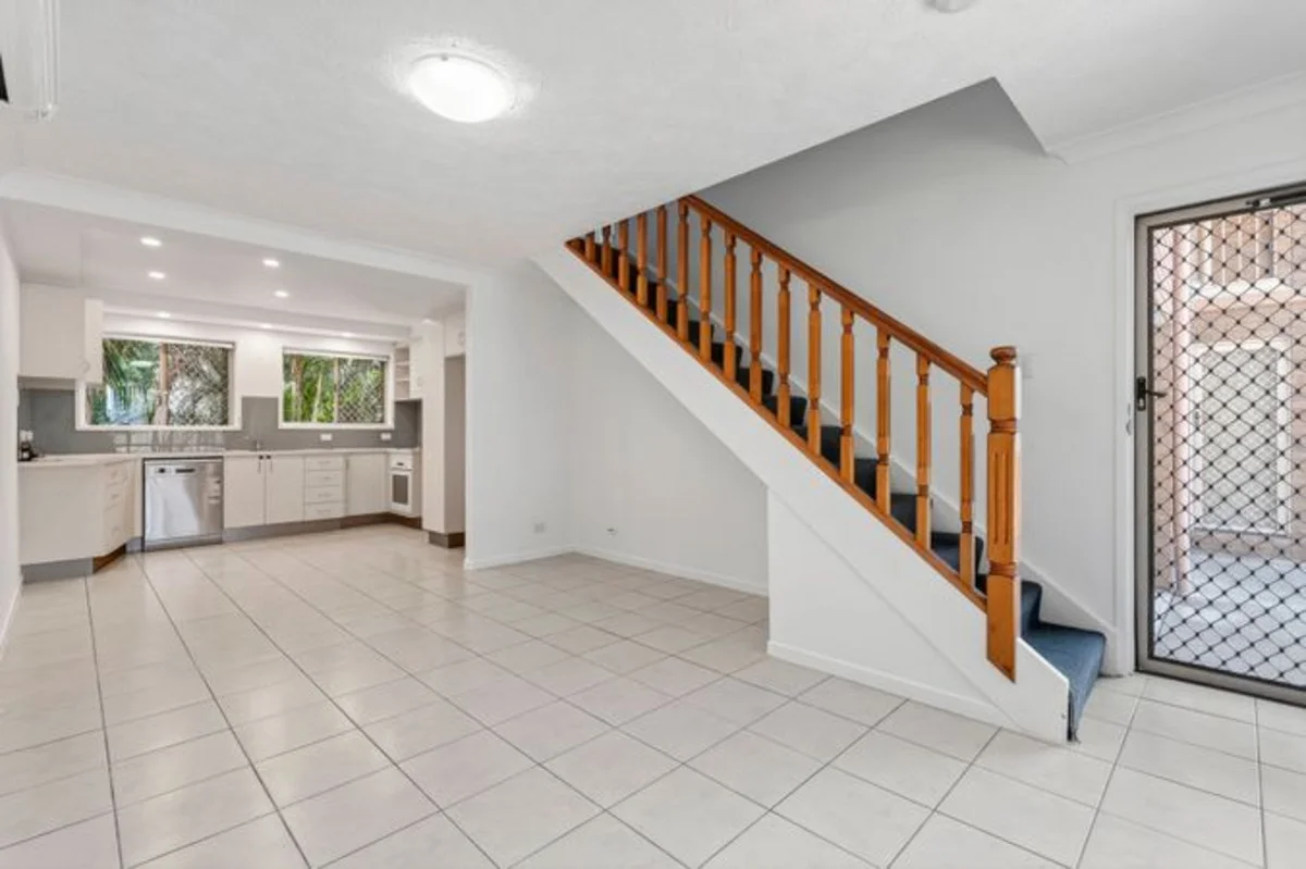 Additional image 3 of 6/28 Burleigh Street, Burleigh Heads QLD 4220