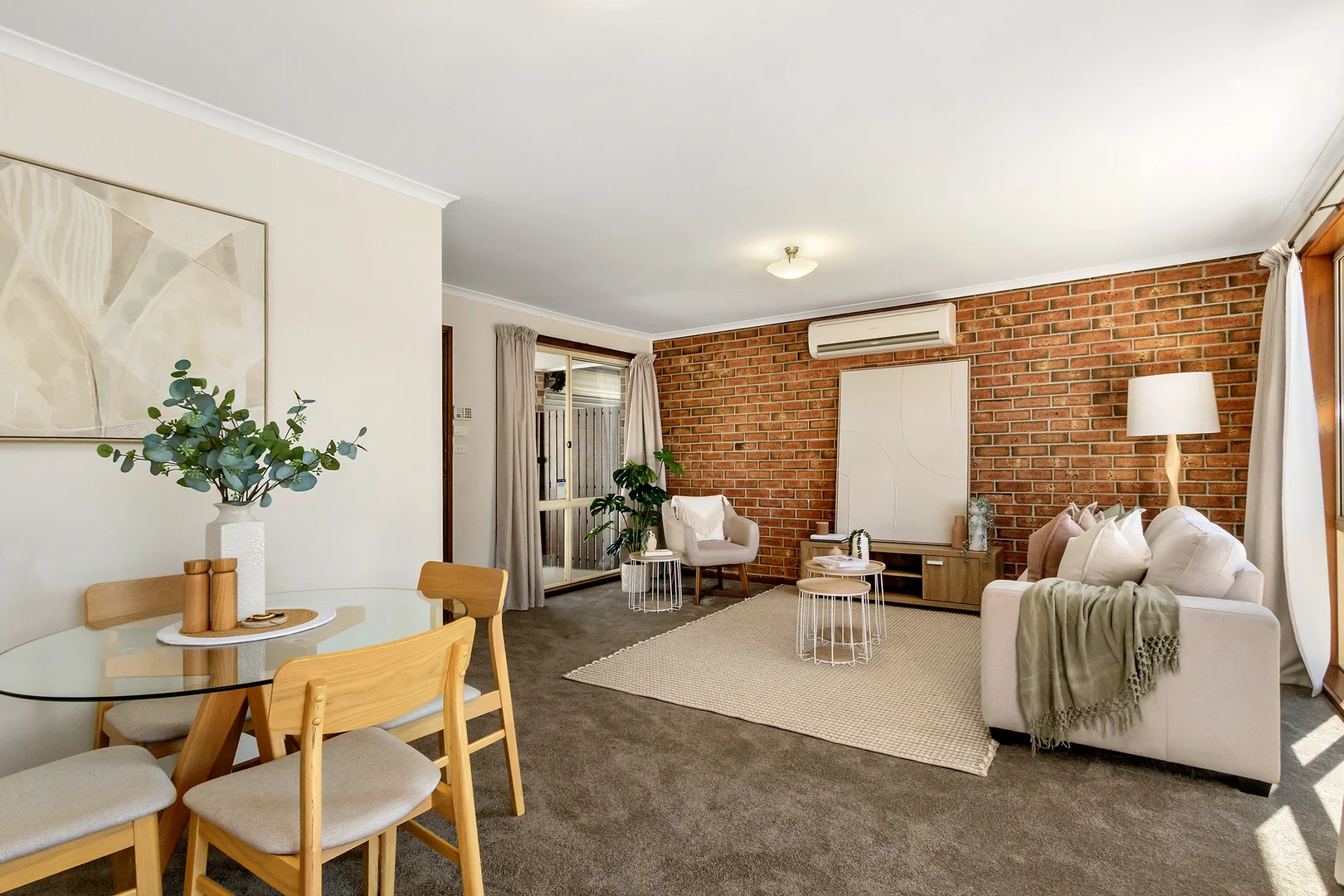 Additional image 2 of 1/10 Kingscote Crescent, Bonython ACT 2905