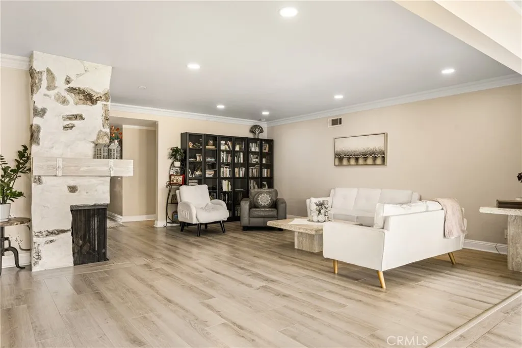 Additional image 47 of 909 N Cleveland St, Orange, CA 92867