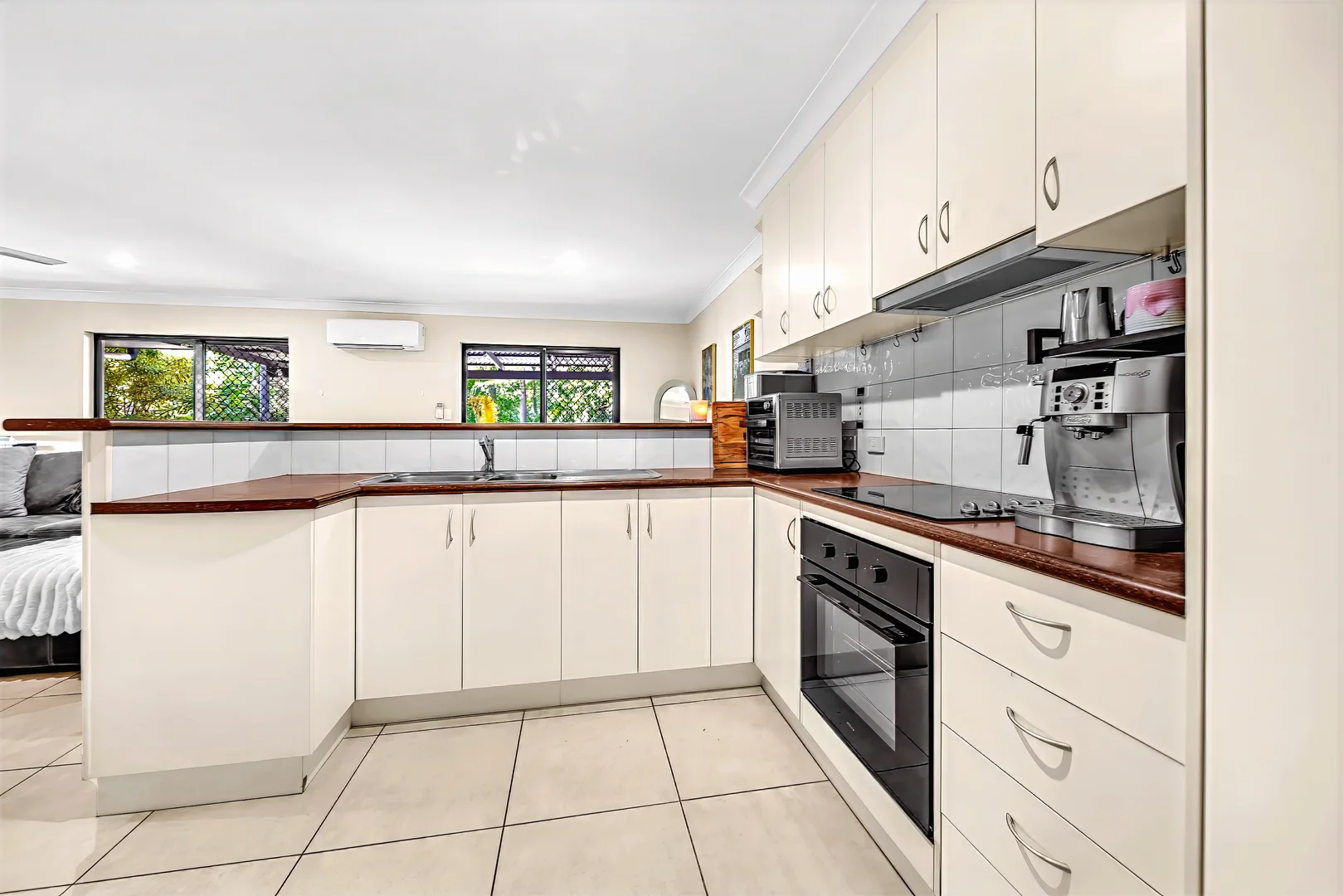 Additional image 5 of 1/46 Banksia Court, Cannonvale QLD 4802